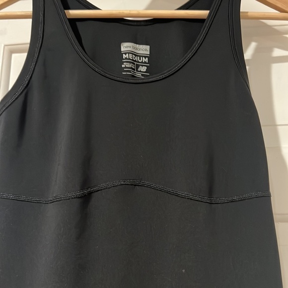New Balance Tank Top - Picture 2 of 8